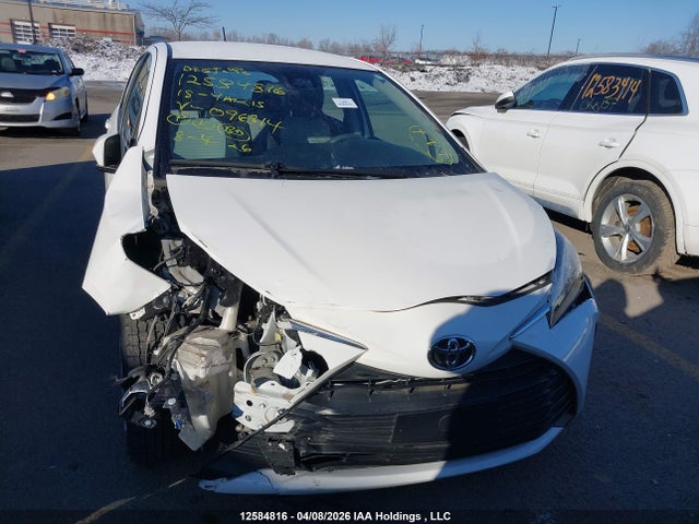 2018 Toyota Yaris L/le/se მანქანა იყიდება აუქციონზე, vin: VNKKTUD38JA096314, აუქციონის ნომერი: 12584816