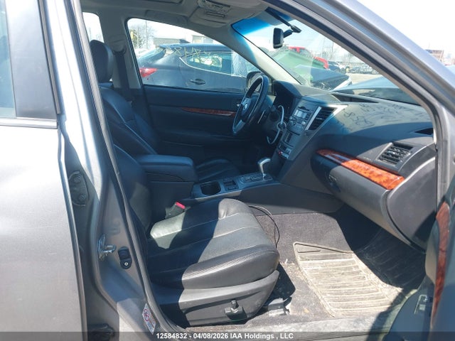 12584832 :رقم المزاد ، 4S3BMGK69A3233141 vin ، 2010 Subaru Legacy 2.5i Limited مزاد بيع