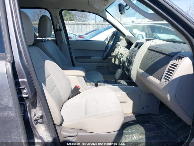 Продаж на аукціоні авто 2010 Ford Escape Xlt, vin: 1FMCU0DG6AKC38798, номер лоту: 12584859