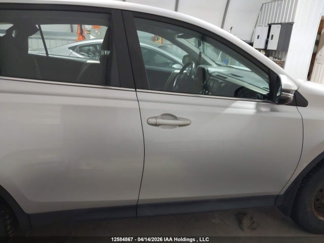 2015 Toyota Rav4 Le მანქანა იყიდება აუქციონზე, vin: 2T3BFREV3FW364899, აუქციონის ნომერი: 12584867