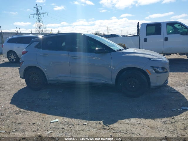 KM8K23AG0PU160037 Hyundai Kona Electric Preferred With Two-tone Roof