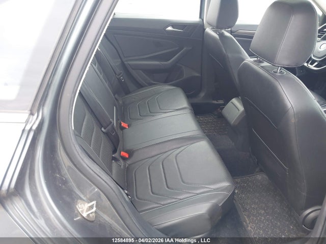3VWG57BU6KM101663 Volkswagen Jetta Sel Premium