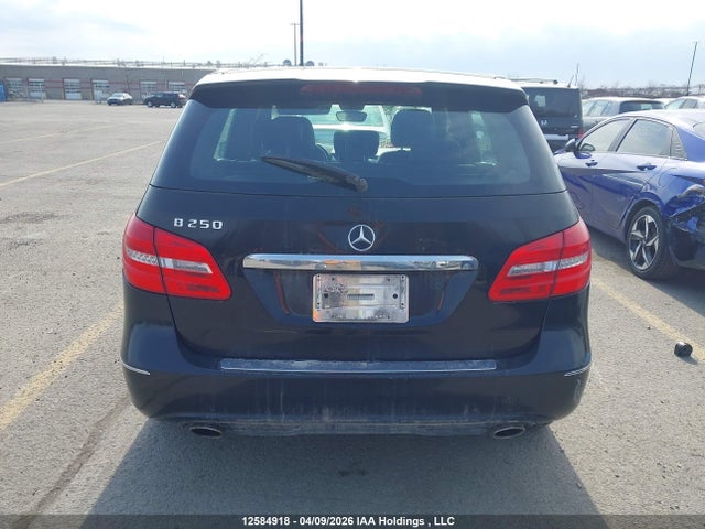 12584918 :رقم المزاد ، WDDMH4EB5EJ180661 vin ، 2014 Mercedes-benz B 250 Sports Tourer مزاد بيع