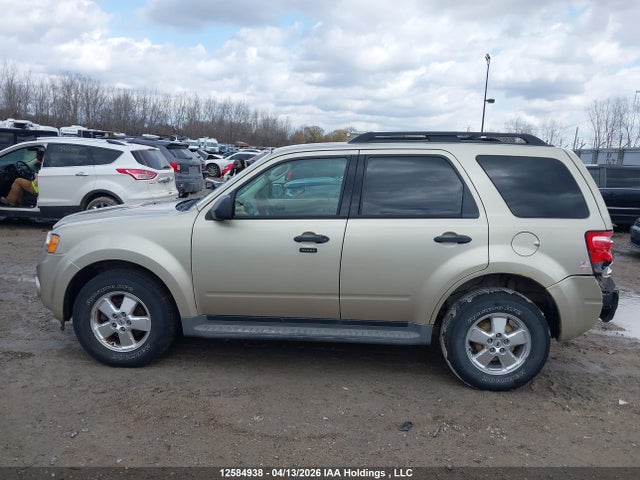Продажа на аукционе авто 2011 Ford Escape Xlt, vin: 1FMCU0DG9BKA40315, номер лота: 12584938