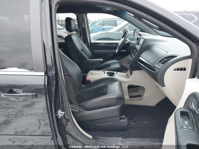 2C4RDGBG8FR702600 Dodge Grand Caravan Se/sxt