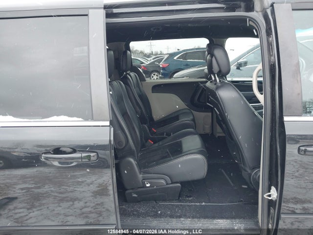 2C4RDGBG8FR702600 Dodge Grand Caravan Se/sxt