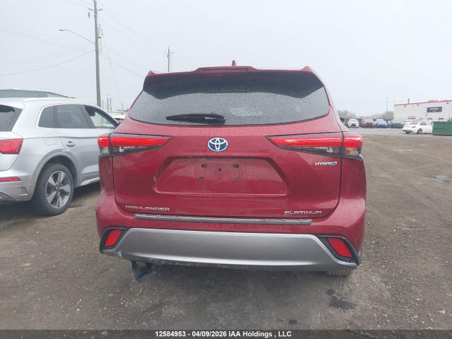 2023 Toyota Highlander Hybrid Hybrid მანქანა იყიდება აუქციონზე, vin: 5TDEBRCH3PS121408, აუქციონის ნომერი: 12584953