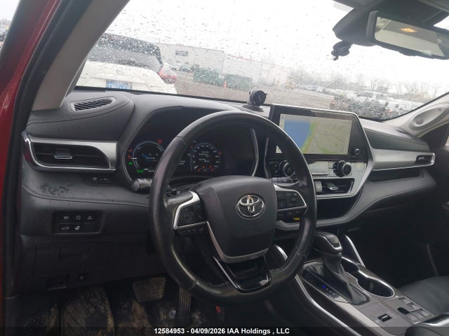 2023 Toyota Highlander Hybrid Hybrid მანქანა იყიდება აუქციონზე, vin: 5TDEBRCH3PS121408, აუქციონის ნომერი: 12584953