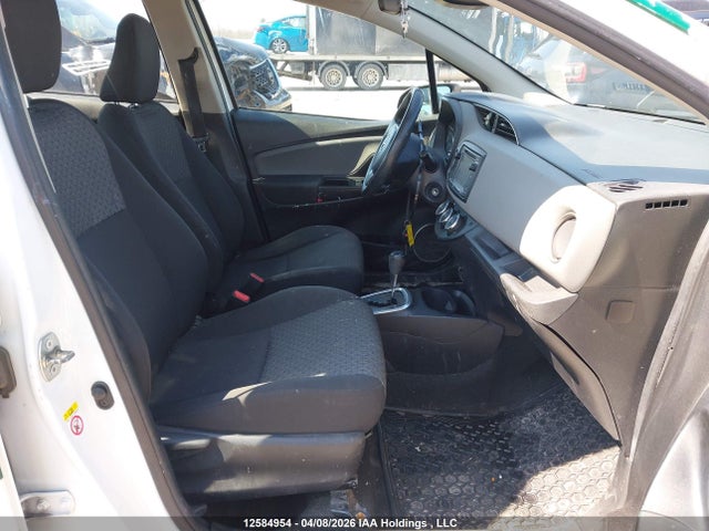 2017 Toyota Yaris Le მანქანა იყიდება აუქციონზე, vin: VNKKTUD31HA075069, აუქციონის ნომერი: 12584954