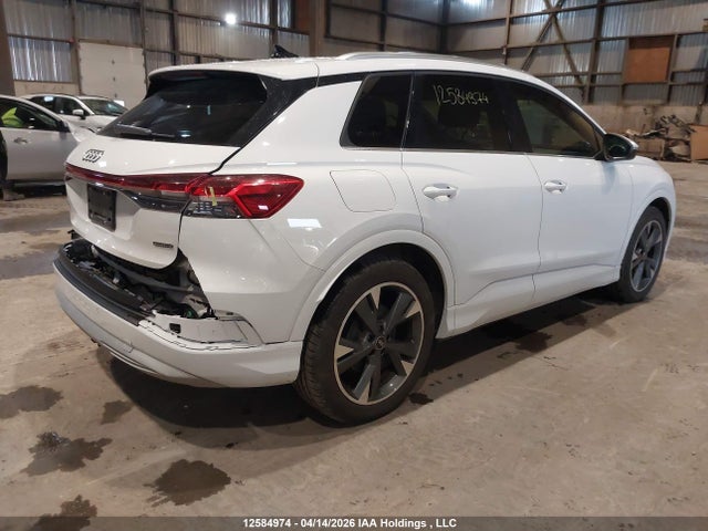 12584974 :رقم المزاد ، WA1GUAFZ7RP057034 vin ، 2024 Audi Q4 E-tron مزاد بيع
