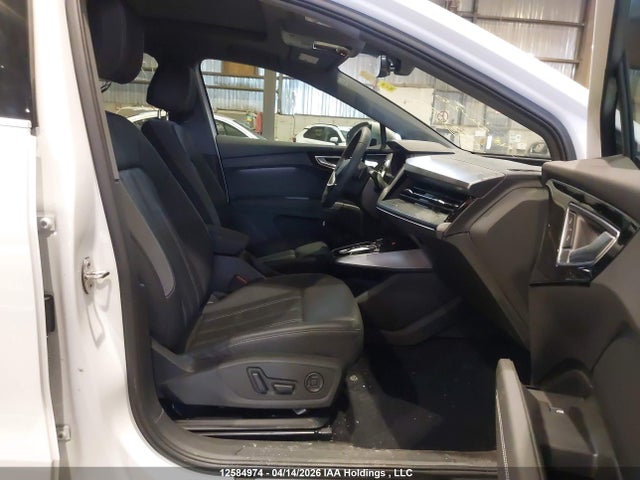 12584974 :رقم المزاد ، WA1GUAFZ7RP057034 vin ، 2024 Audi Q4 E-tron مزاد بيع
