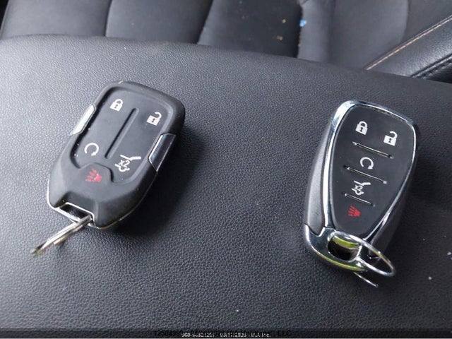 2GNAXVEX0L6237013 Chevrolet EQUINOX LT