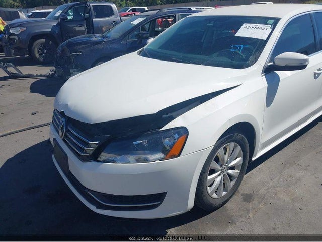 2015 Volkswagen Passat 1.8t Limited Edition/1.8t S/1.8t Wolfsburg Edition მანქანა იყიდება აუქციონზე, vin: 1VWAS7A31FC114836, აუქციონის ნომერი: 12585003