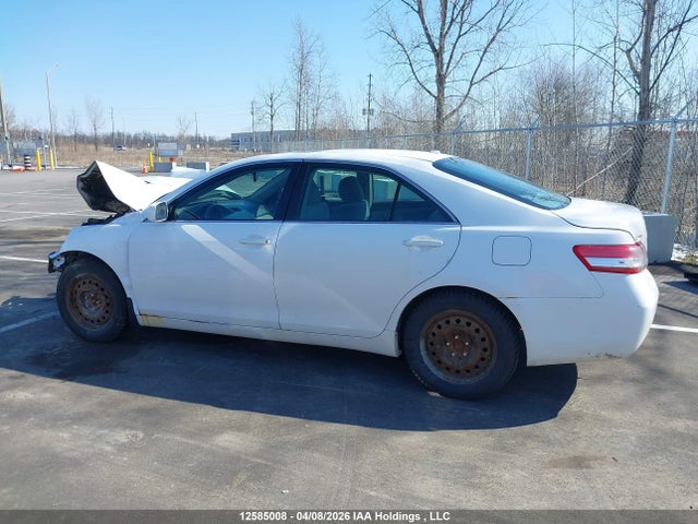 12585008 :رقم المزاد ، 4T1BF3EK5AU561397 vin ، 2010 Toyota Camry Se/le/xle مزاد بيع