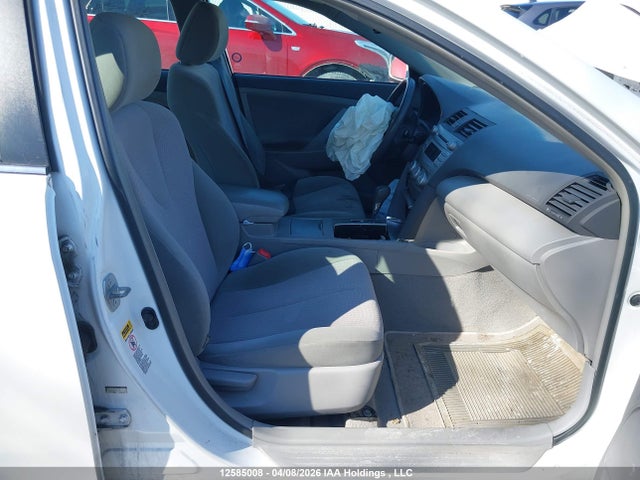 12585008 :رقم المزاد ، 4T1BF3EK5AU561397 vin ، 2010 Toyota Camry Se/le/xle مزاد بيع
