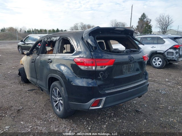 12585037 :رقم المزاد ، 5TDJZRFH5JS538199 vin ، 2018 Toyota Highlander Xle مزاد بيع