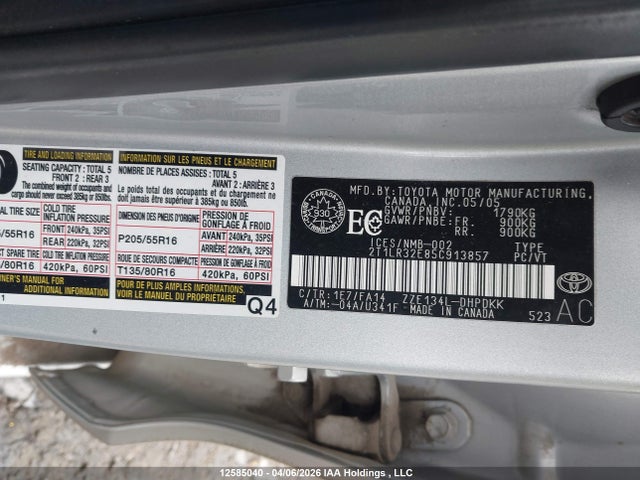 2005 Toyota Matrix Xr მანქანა იყიდება აუქციონზე, vin: 2T1LR32E85C913857, აუქციონის ნომერი: 12585040