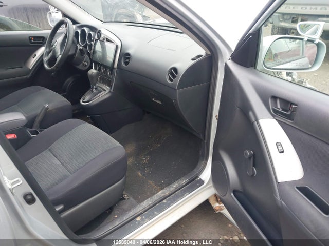 2005 Toyota Matrix Xr მანქანა იყიდება აუქციონზე, vin: 2T1LR32E85C913857, აუქციონის ნომერი: 12585040