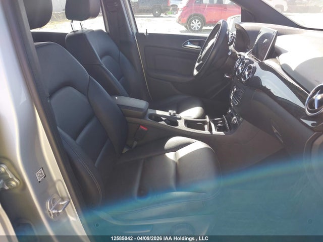 WDDMH4GB1FJ358628 Mercedes-Benz B 250 4matic