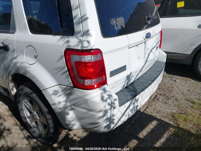 12585044 :رقم المزاد ، 1FMCU49HX8KA31978 vin ، 2008 Ford Escape Hev مزاد بيع
