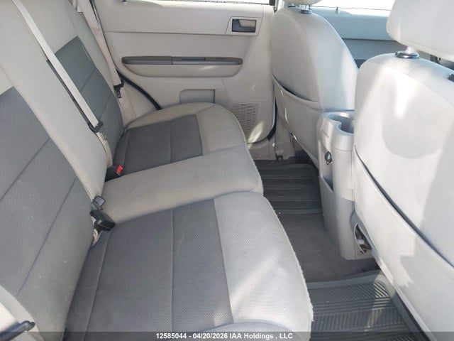 12585044 :رقم المزاد ، 1FMCU49HX8KA31978 vin ، 2008 Ford Escape Hev مزاد بيع