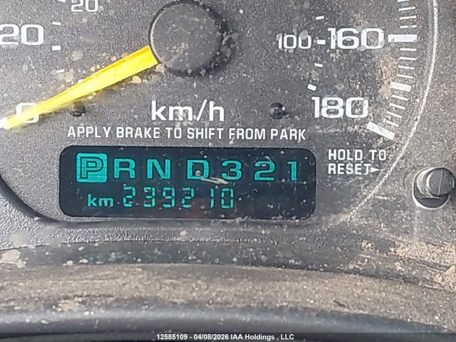 12585109 :رقم المزاد ، 2GTEK19TX11262049 vin ، 2001 Gmc New Sierra K1500 مزاد بيع