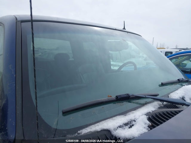 12585109 :رقم المزاد ، 2GTEK19TX11262049 vin ، 2001 Gmc New Sierra K1500 مزاد بيع