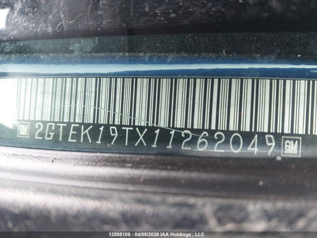 12585109 :رقم المزاد ، 2GTEK19TX11262049 vin ، 2001 Gmc New Sierra K1500 مزاد بيع