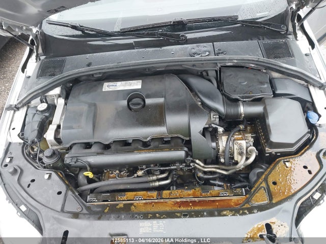 YV4902NM2F1214115 Volvo Xc70 T6/platinum