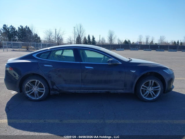 Продаж на аукціоні авто 2014 Tesla Model S, vin: 5YJSA1H16EFP48592, номер лоту: 12585120