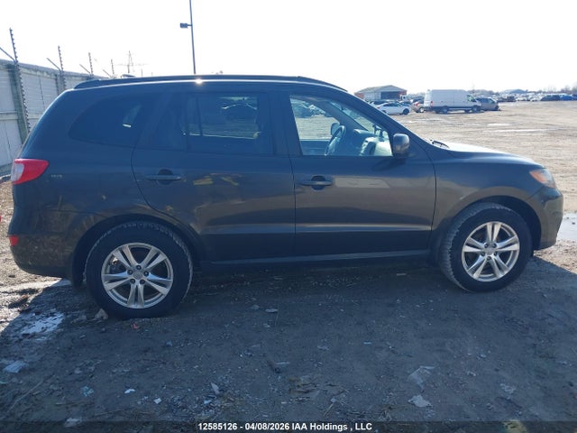 12585126 :رقم المزاد ، 5XYZG3AB8BG083100 vin ، 2011 Hyundai Santa Fe مزاد بيع