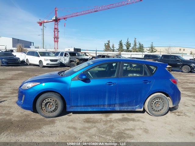12585135 :رقم المزاد ، JM1BL1L76C1638136 vin ، 2012 Mazda 3 I مزاد بيع