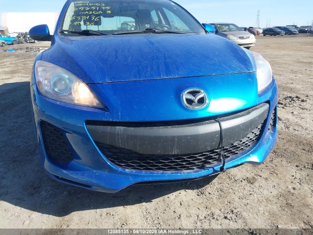 12585135 :رقم المزاد ، JM1BL1L76C1638136 vin ، 2012 Mazda 3 I مزاد بيع
