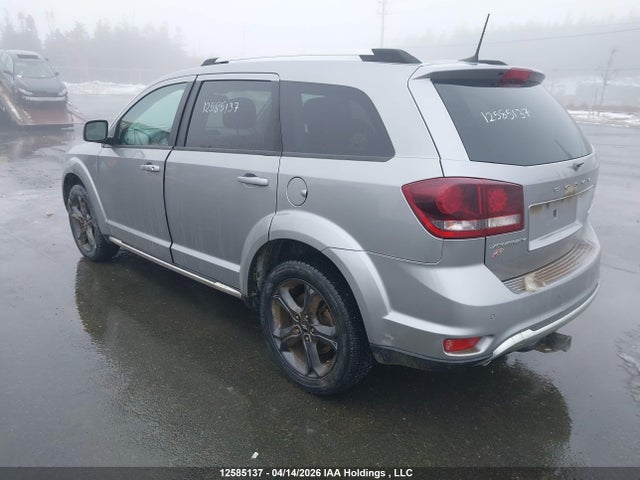 3C4PDDGGXKT774307 Dodge Journey Crossroad