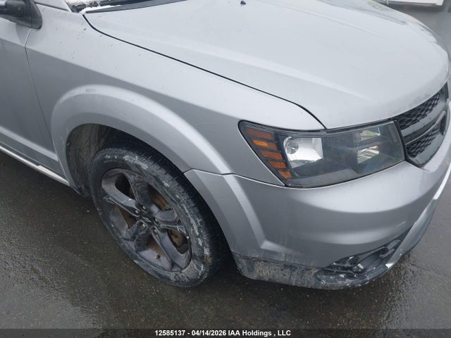 3C4PDDGGXKT774307 Dodge Journey Crossroad