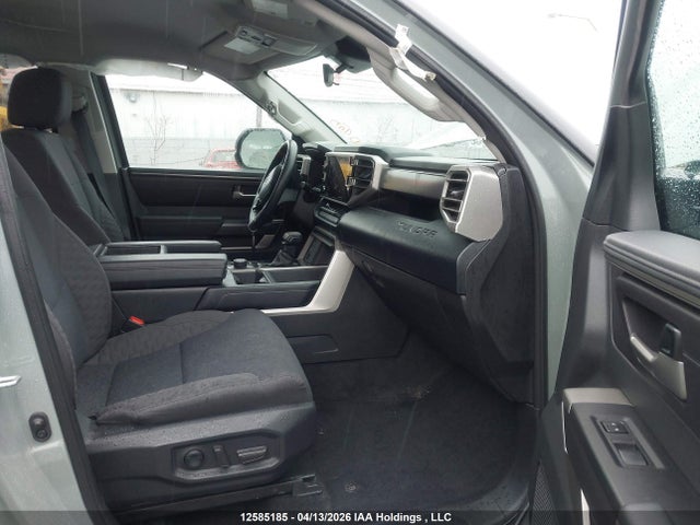 12585185 :رقم المزاد ، 5TFLA5EC6RX023779 vin ، 2024 Toyota Tundra Crewmax Sr5 مزاد بيع
