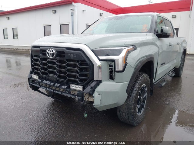 12585185 :رقم المزاد ، 5TFLA5EC6RX023779 vin ، 2024 Toyota Tundra Crewmax Sr5 مزاد بيع