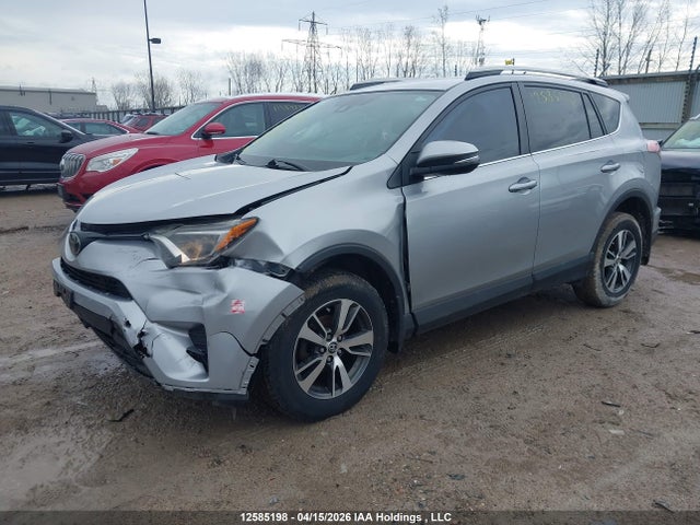 12585198 :رقم المزاد ، 2T3ZFREV0JW460254 vin ، 2018 Toyota Rav4 مزاد بيع