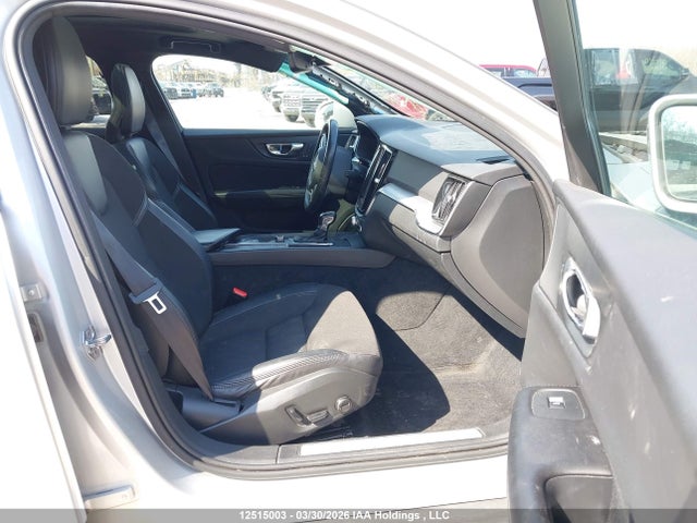 YV4102WK9K1004969 Volvo V60 Cross Country T5 Momentum