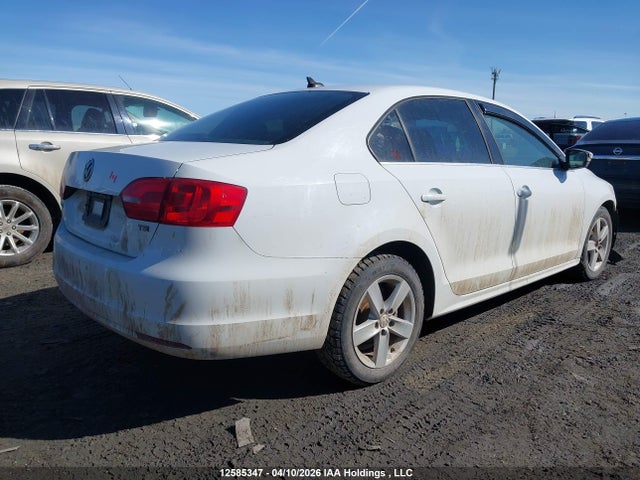 3VWD07AJ4EM336947 Volkswagen Jetta 1.8 Tsi Comfortline