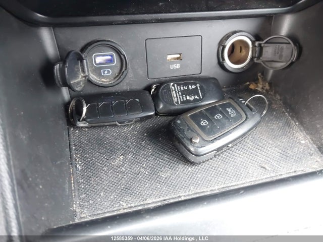 KM8K12AB3PU045627 Hyundai Kona Essential