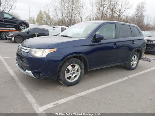 Продажа на аукционе авто 2015 Mitsubishi Outlander Es, vin: JA4AZ2A38FZ600469, номер лота: 12585388