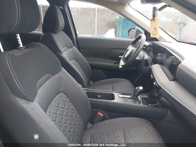 3N8AP6CB2SL373888 Nissan KICKS SV