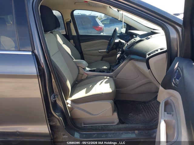 2013 Ford Escape Se მანქანა იყიდება აუქციონზე, vin: 1FMCU0G96DUC26690, აუქციონის ნომერი: 12585395