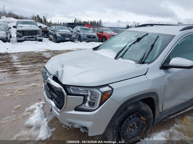 3GKALTEV3NL117555 GMC Terrain Sle