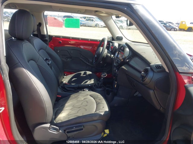 Mini 3 Door Cooper 2019 WMWXP5C52K2H32040 Image 5