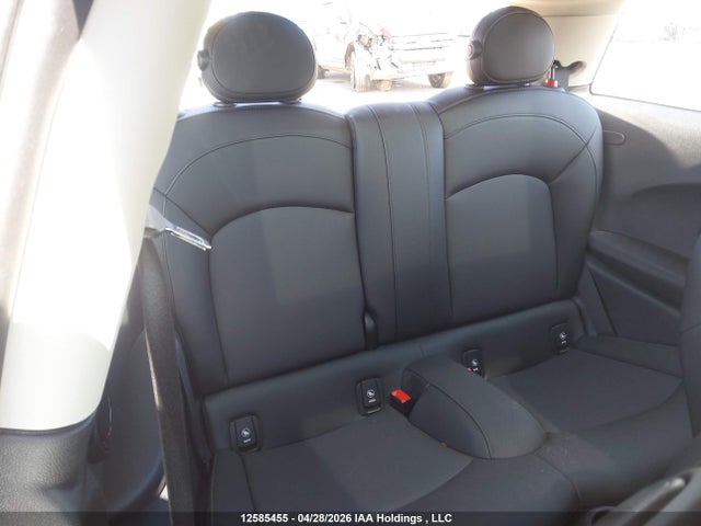 Mini 3 Door Cooper 2019 WMWXP5C52K2H32040 Image 8