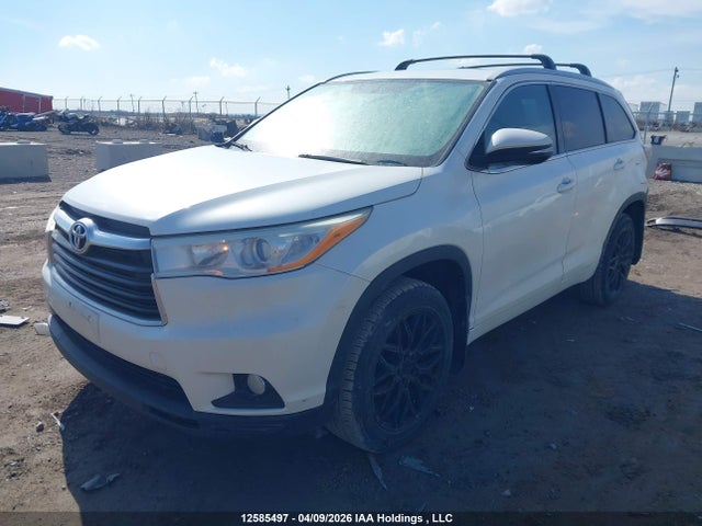 5TDJKRFH0FS220101 Toyota Highlander Xle