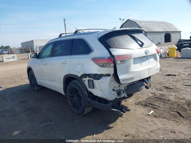 5TDJKRFH0FS220101 Toyota Highlander Xle