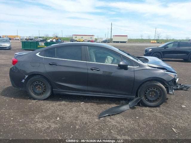 1G1BE5SM4H7260811 Chevrolet Cruze